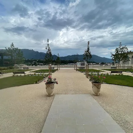 Loft Moderne Dans Un Palace Bourgeois Apartment