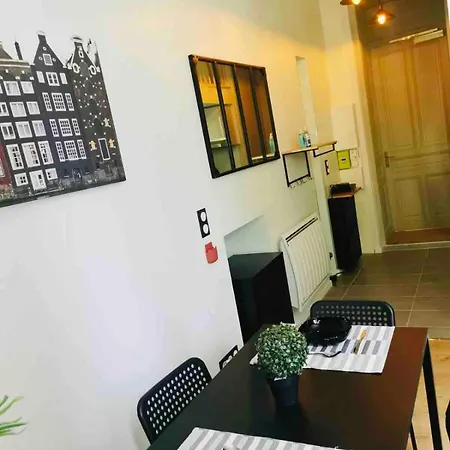 Loft Moderne Dans Un Palace Bourgeois
