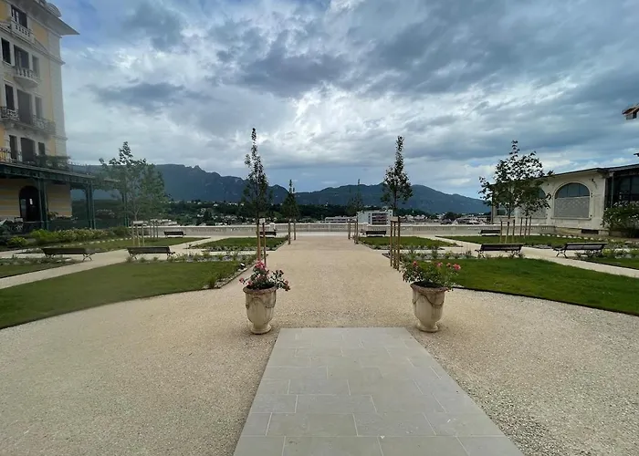 Loft Moderne Dans Un Palace Bourgeois Apartment