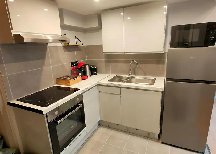 Loft Moderne Dans Un Palace Bourgeois Apartment