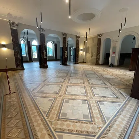 Loft Moderne Dans Un Palace Bourgeois Apartamento