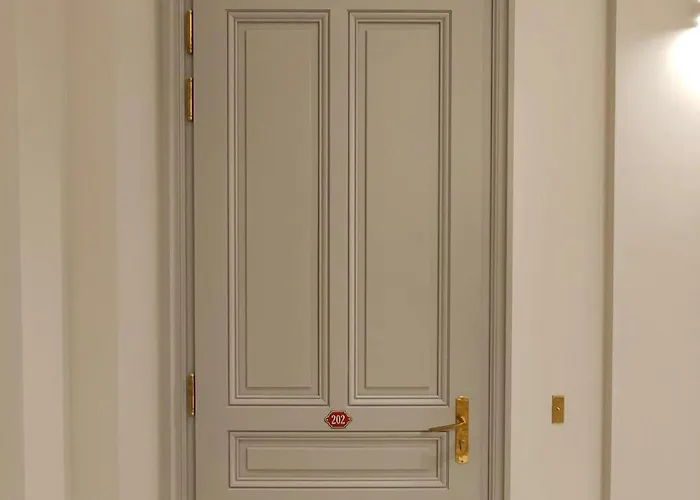 Appartement Loft Moderne Dans Un Palace Bourgeois *