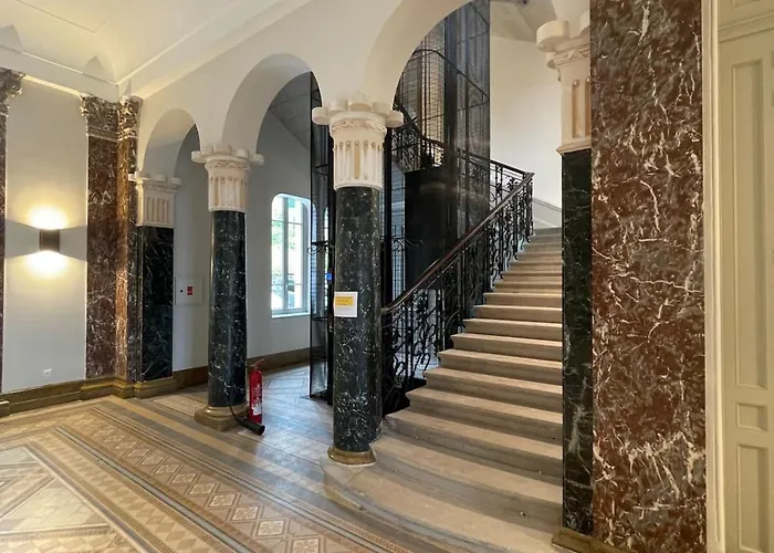 Loft Moderne Dans Un Palace Bourgeois Appartement